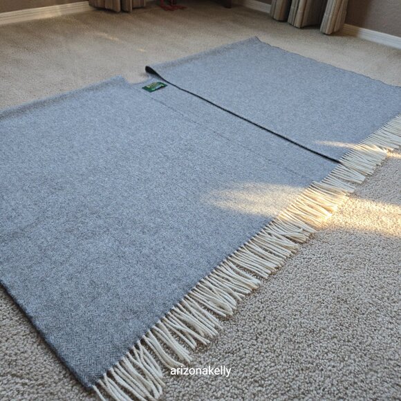 Vintage Wool Herringbone Wrap Grey John Hanly for L.L. Bean Ireland - Picture 7 of 13